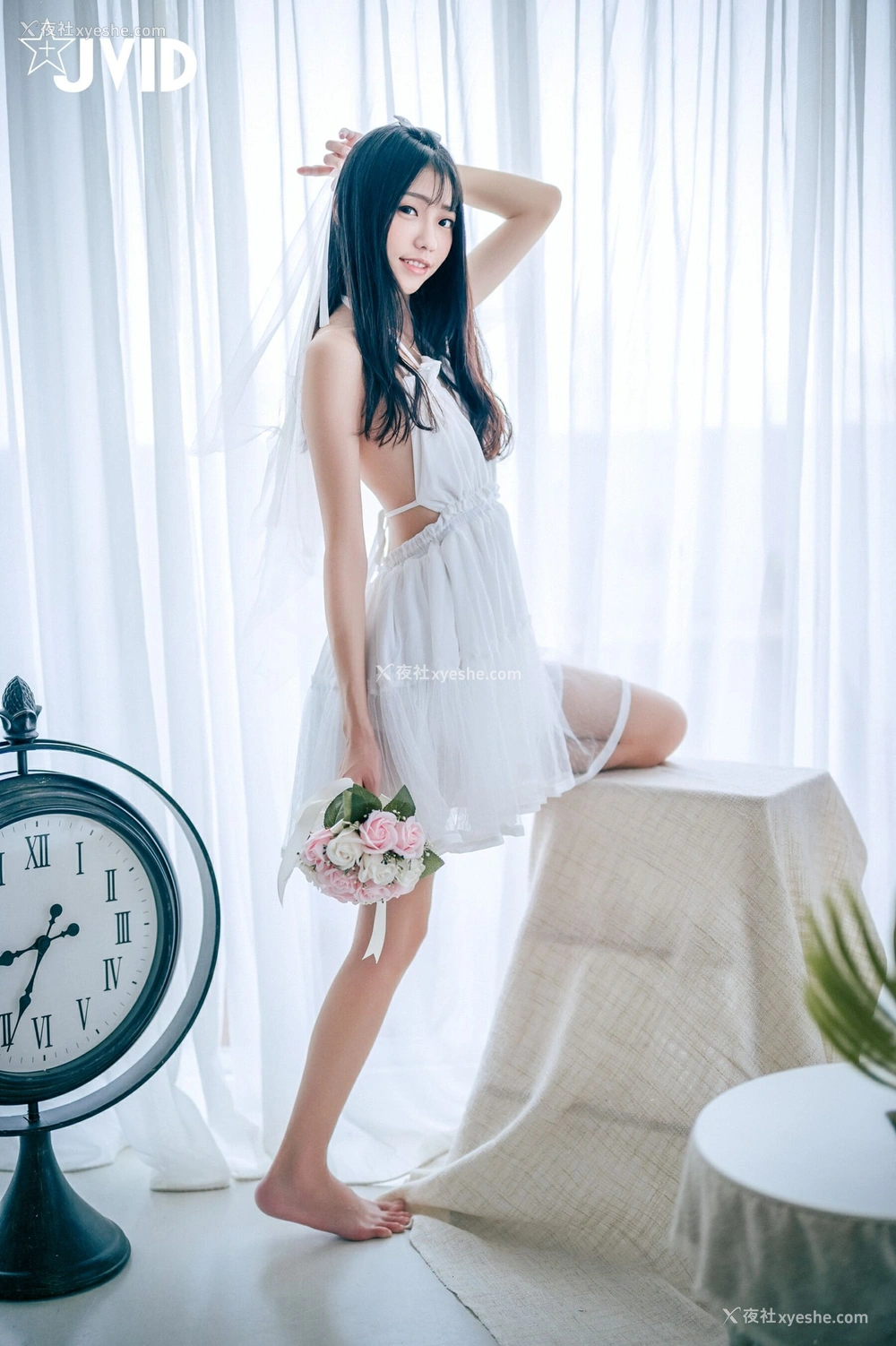 1P - 妍妍《纯白の花嫁》