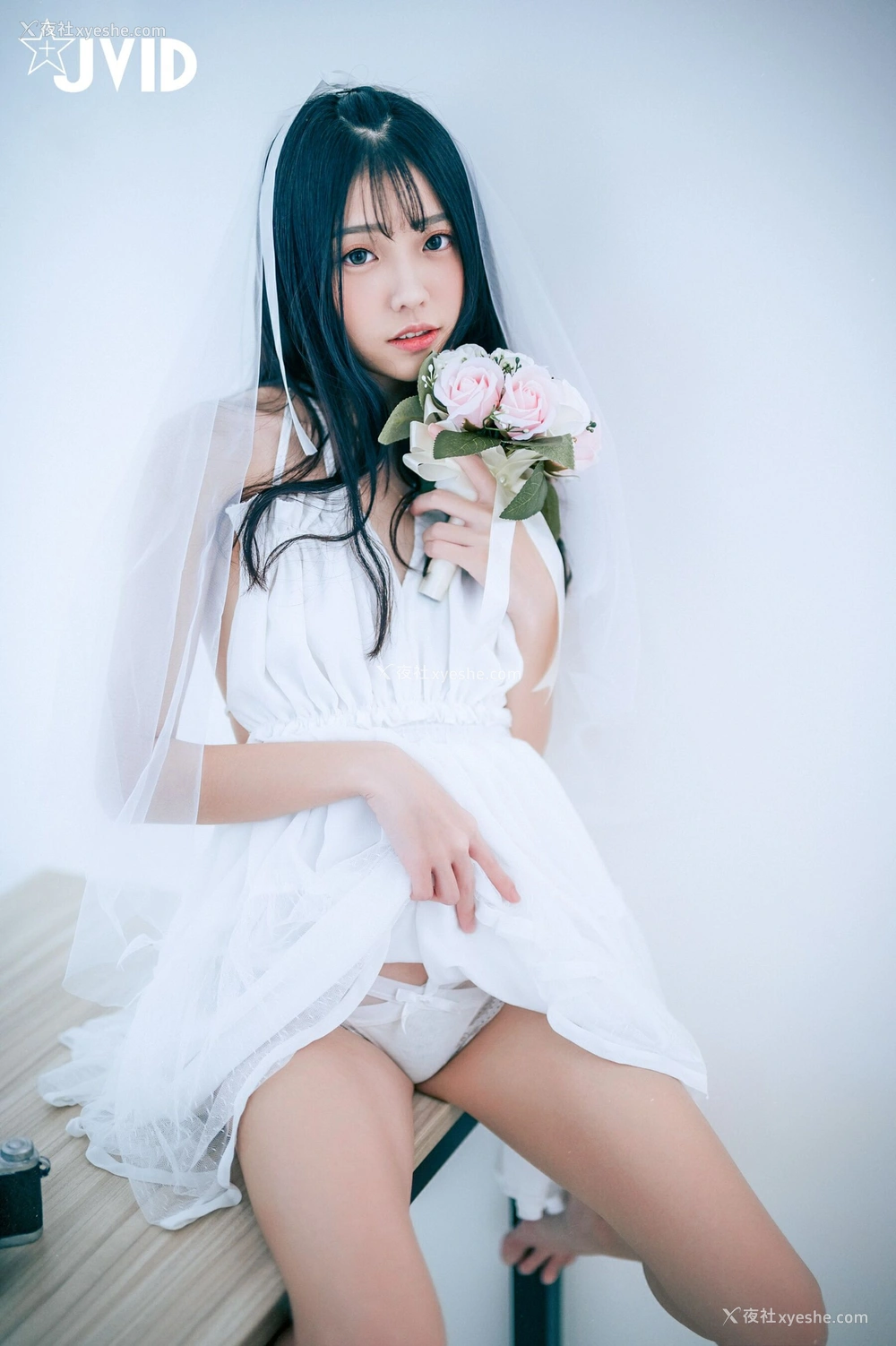 1P - 妍妍《纯白の花嫁》