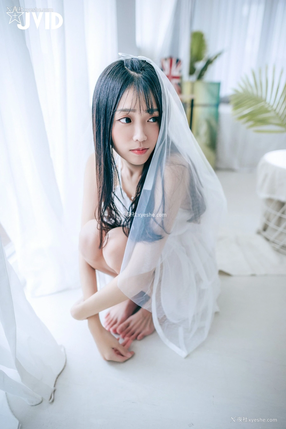 1P - 妍妍《纯白の花嫁》