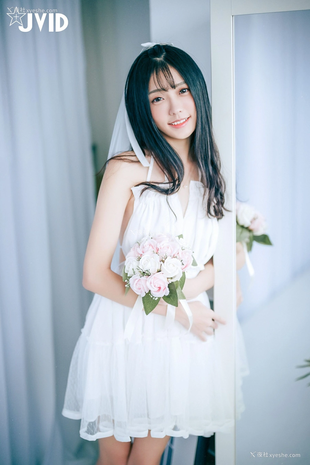1P - 妍妍《纯白の花嫁》