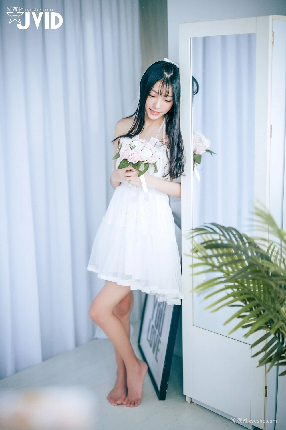 1P - 妍妍《纯白の花嫁》