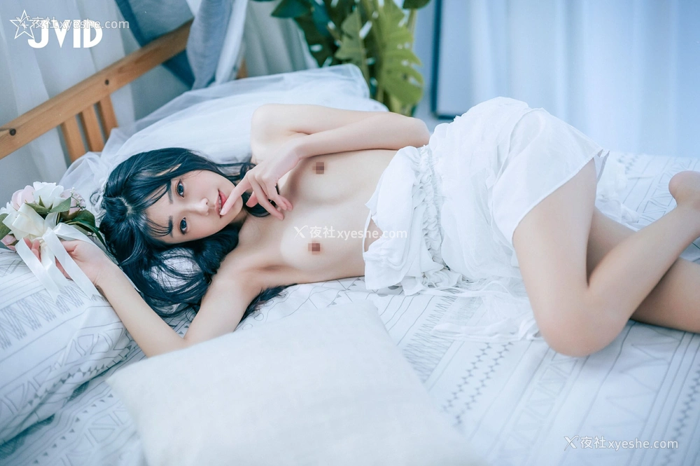 1P - 妍妍《纯白の花嫁》