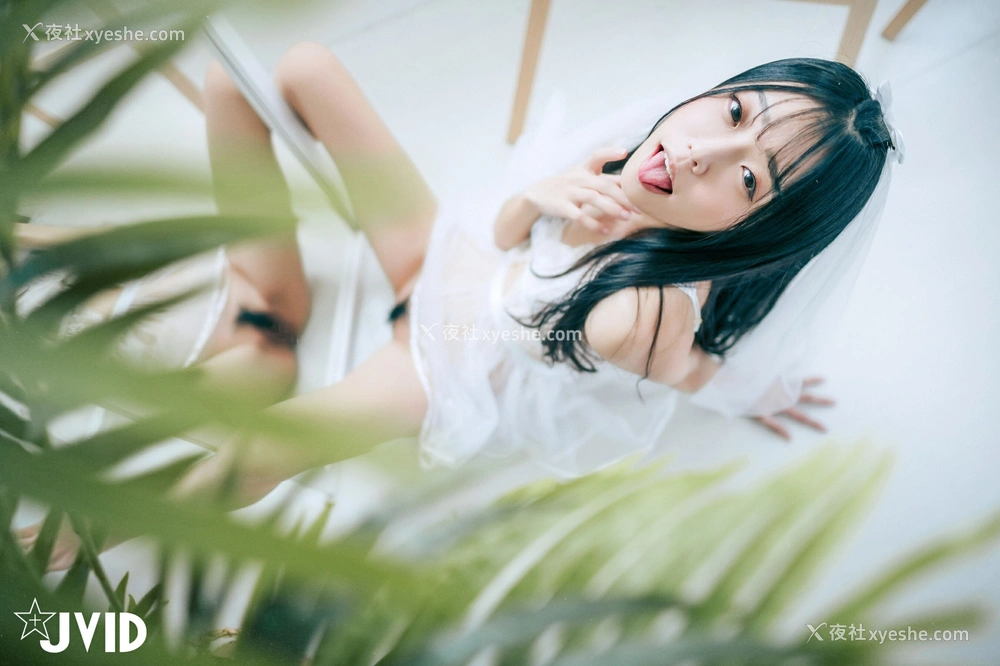 1P - 妍妍《纯白の花嫁》