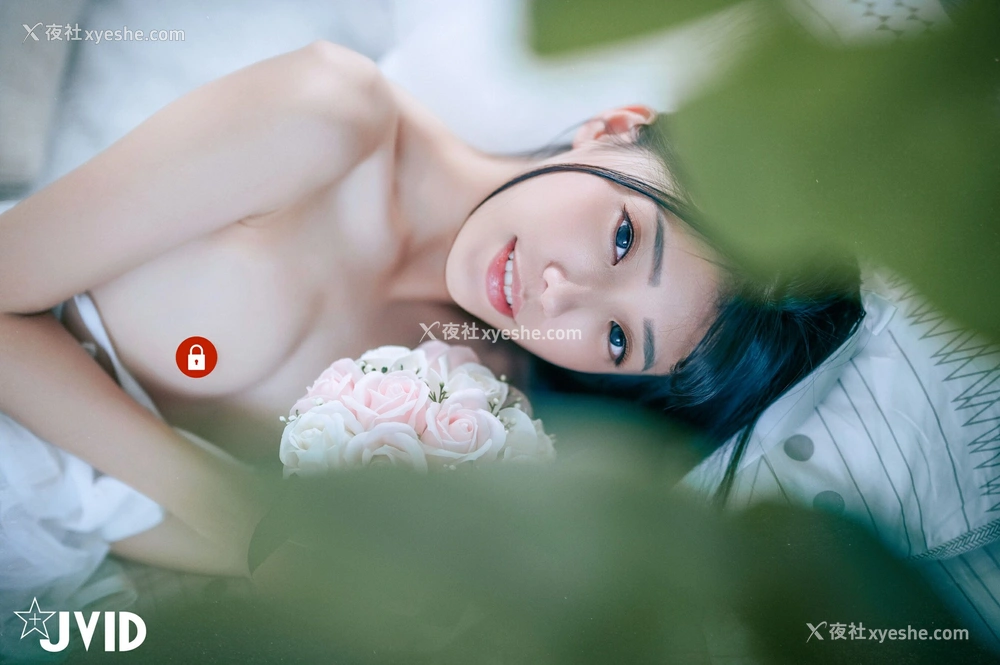 1P - 妍妍《纯白の花嫁》