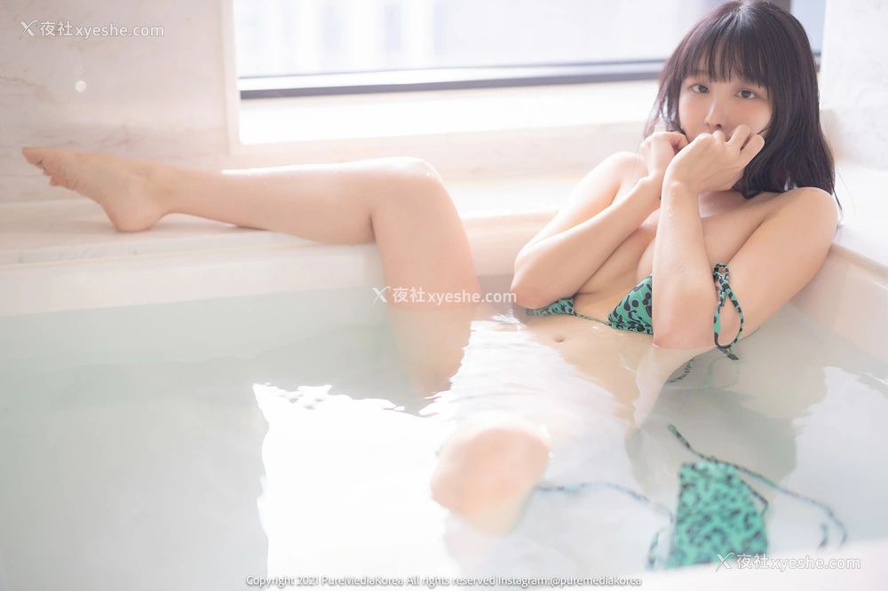 1P - [PURE MEDIA] VOL.109 Lee Snow