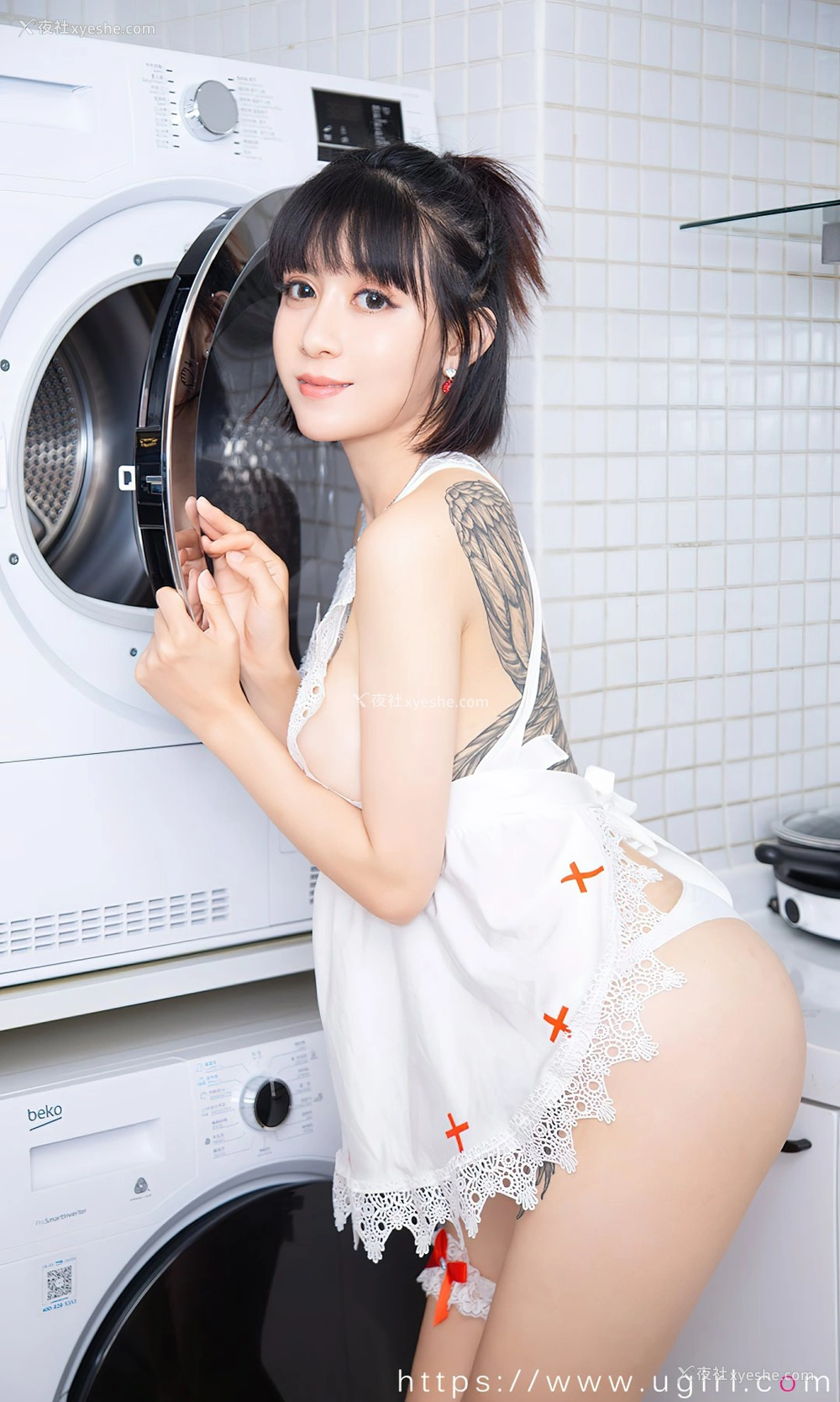 1P - [Ugirls尤果网]爱尤物专辑 No.2494 爱之朝暮 尤果合集