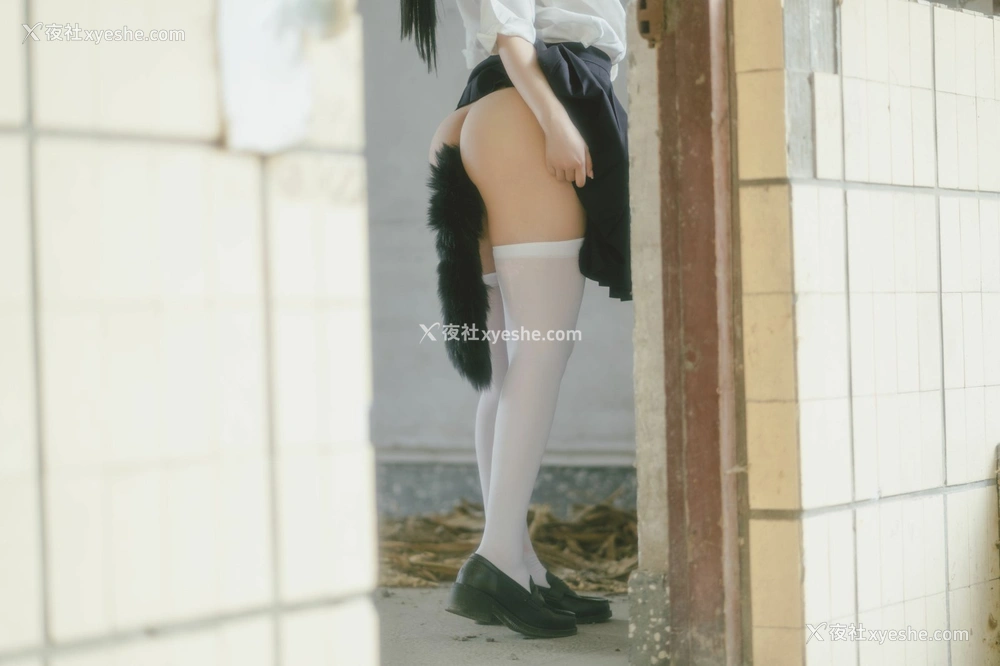 1P - 桜井宁宁 – 废墟JK