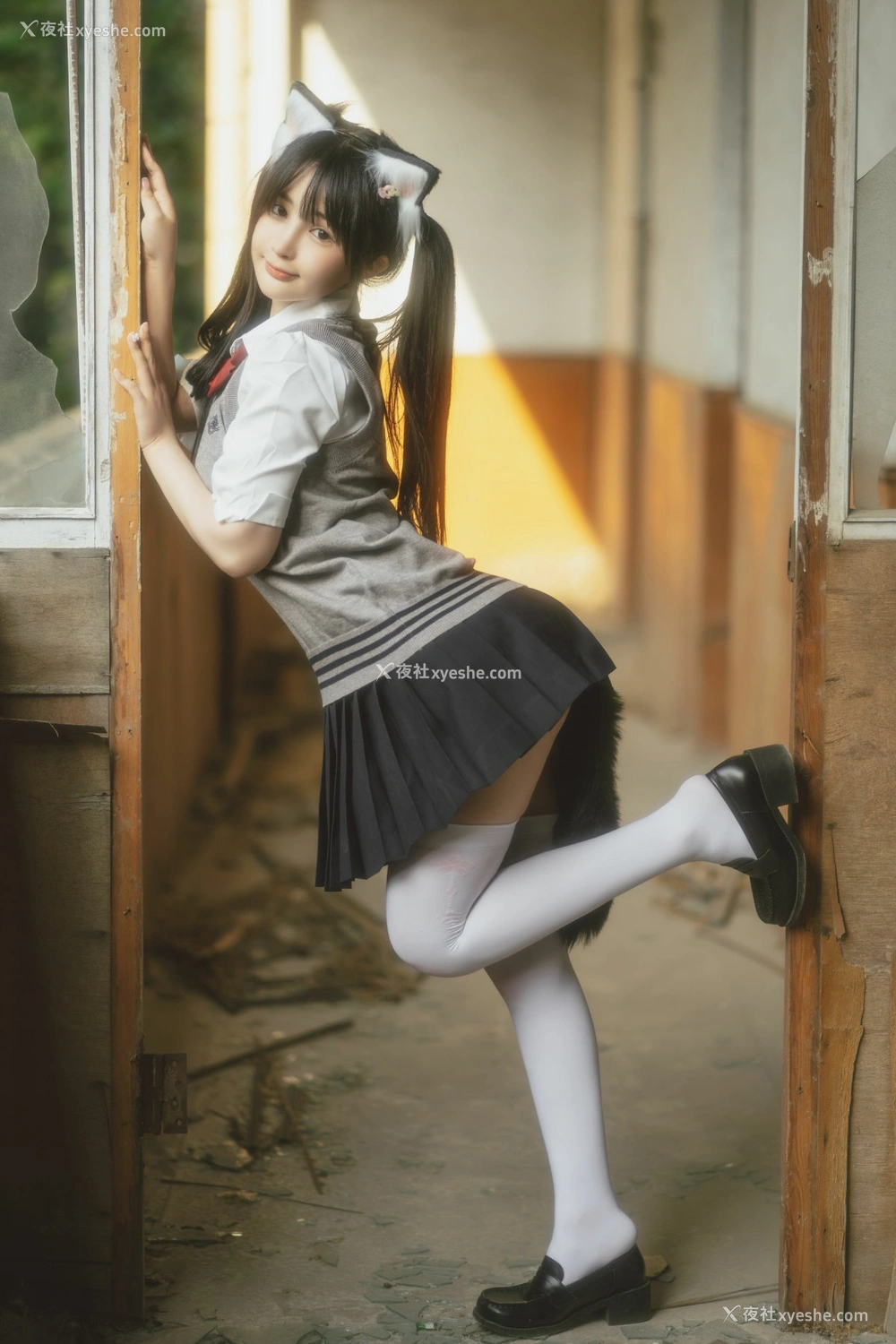 1P - 桜井宁宁 – 废墟JK