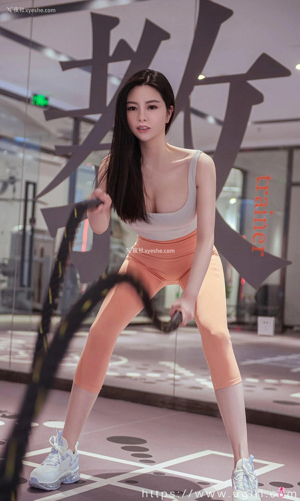 1P - [Ugirls尤果网]爱尤物专辑 No.2273 娜露 高温运动