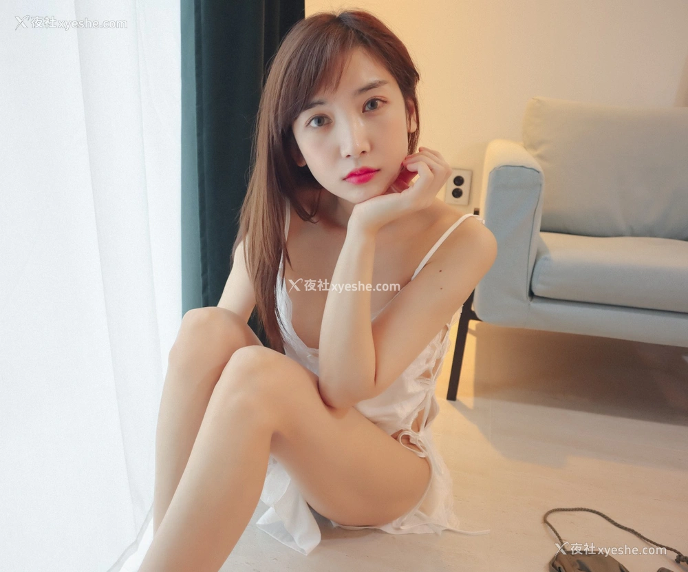 1P - [Patreon] Leezy – In room