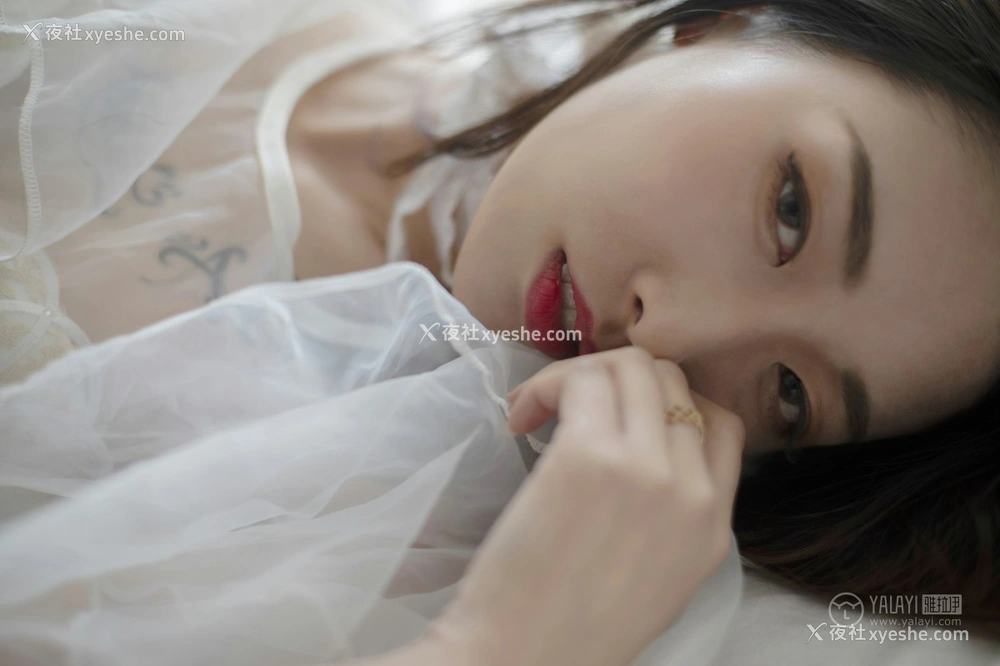 1P - [YALAYI雅拉伊] Y188 佳佳《蕾丝浅笑》
