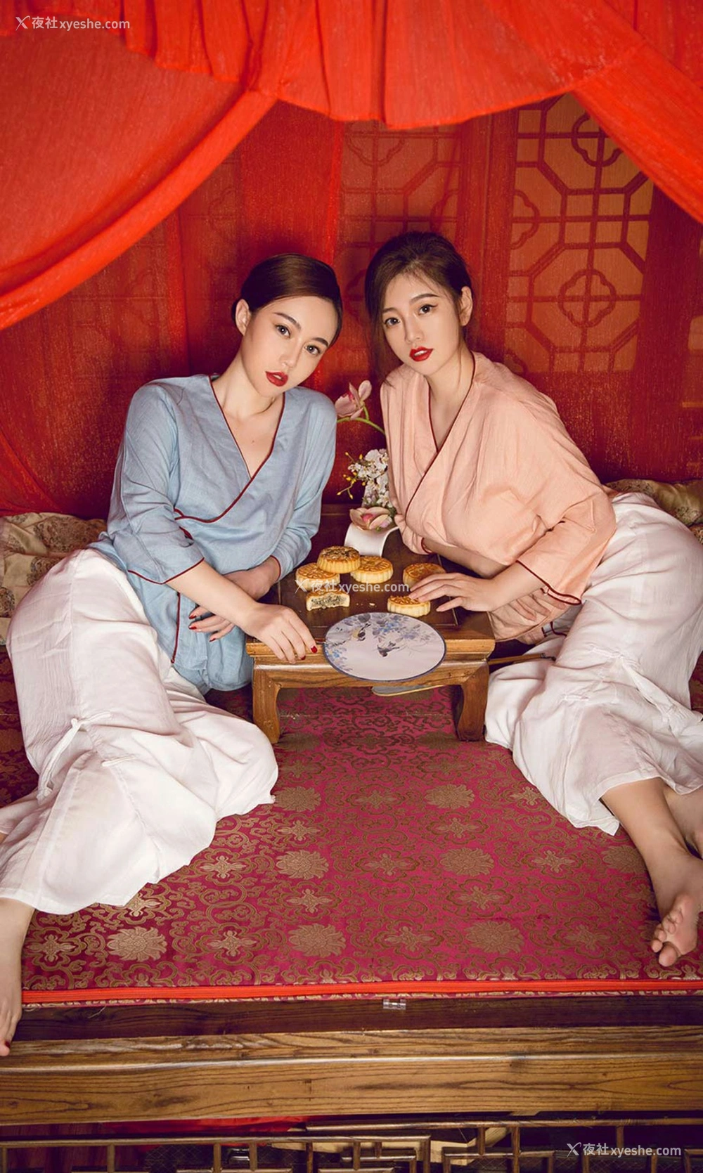 1P - [Ugirls尤果网]爱尤物 No.1577 孟十朵&刘邦妮 赏心月慕