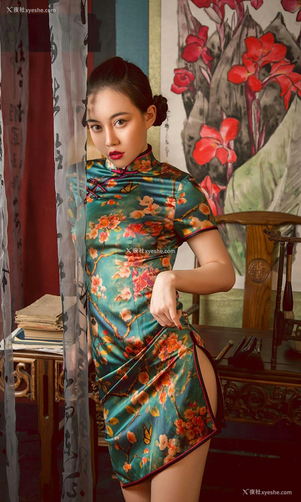 1P - [Ugirls尤果网]爱尤物 No.1577 孟十朵&刘邦妮 赏心月慕