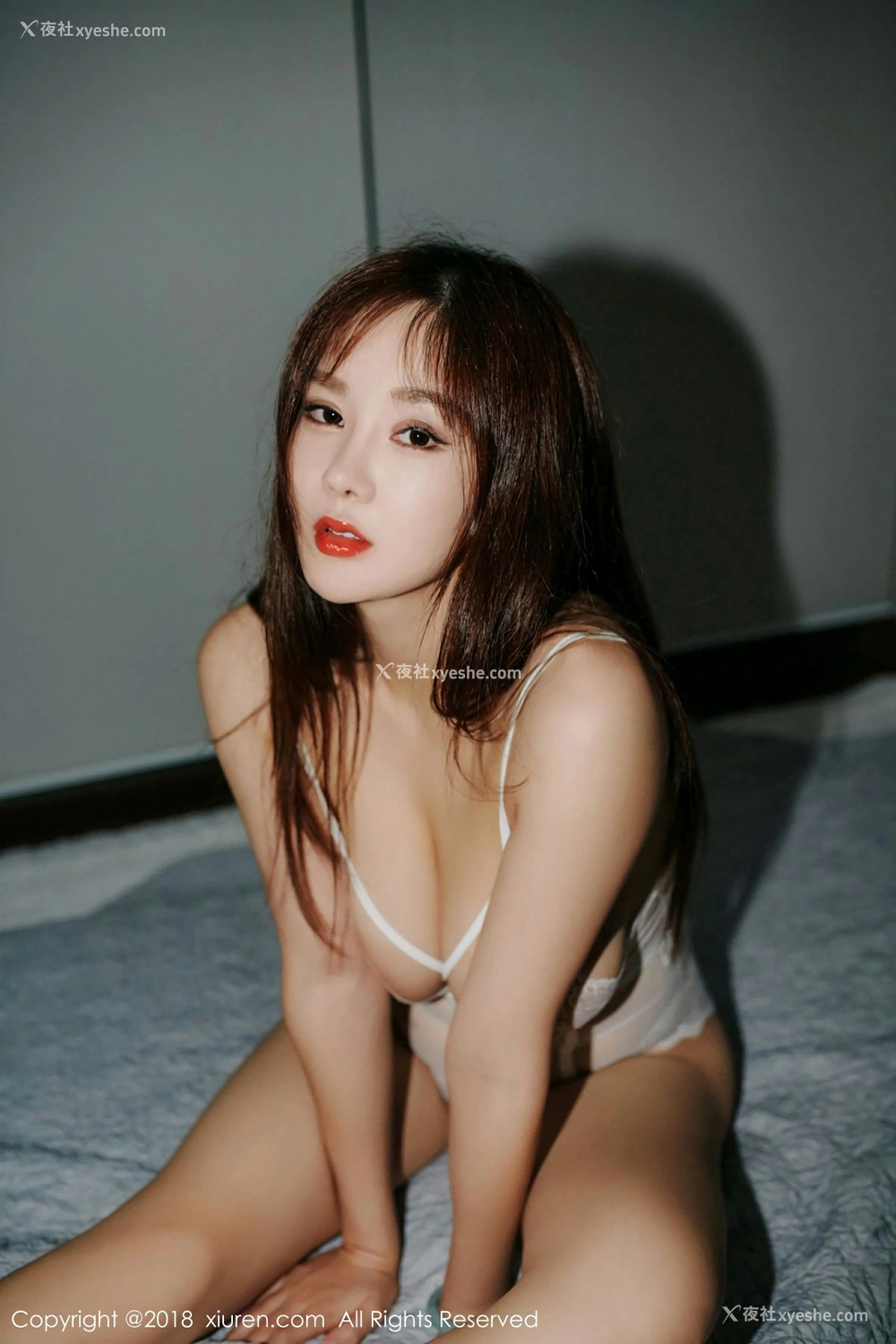 1P - [XiuRen秀人网] No.1216 易阳Silvia