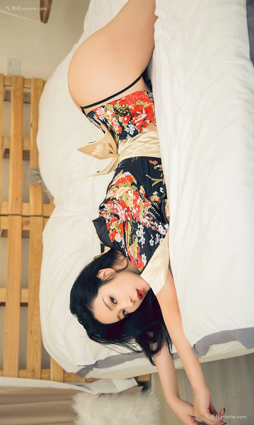 1P - [Ugirls尤果网]爱尤物 No.1573 小尤奈 几十亿份爱恋