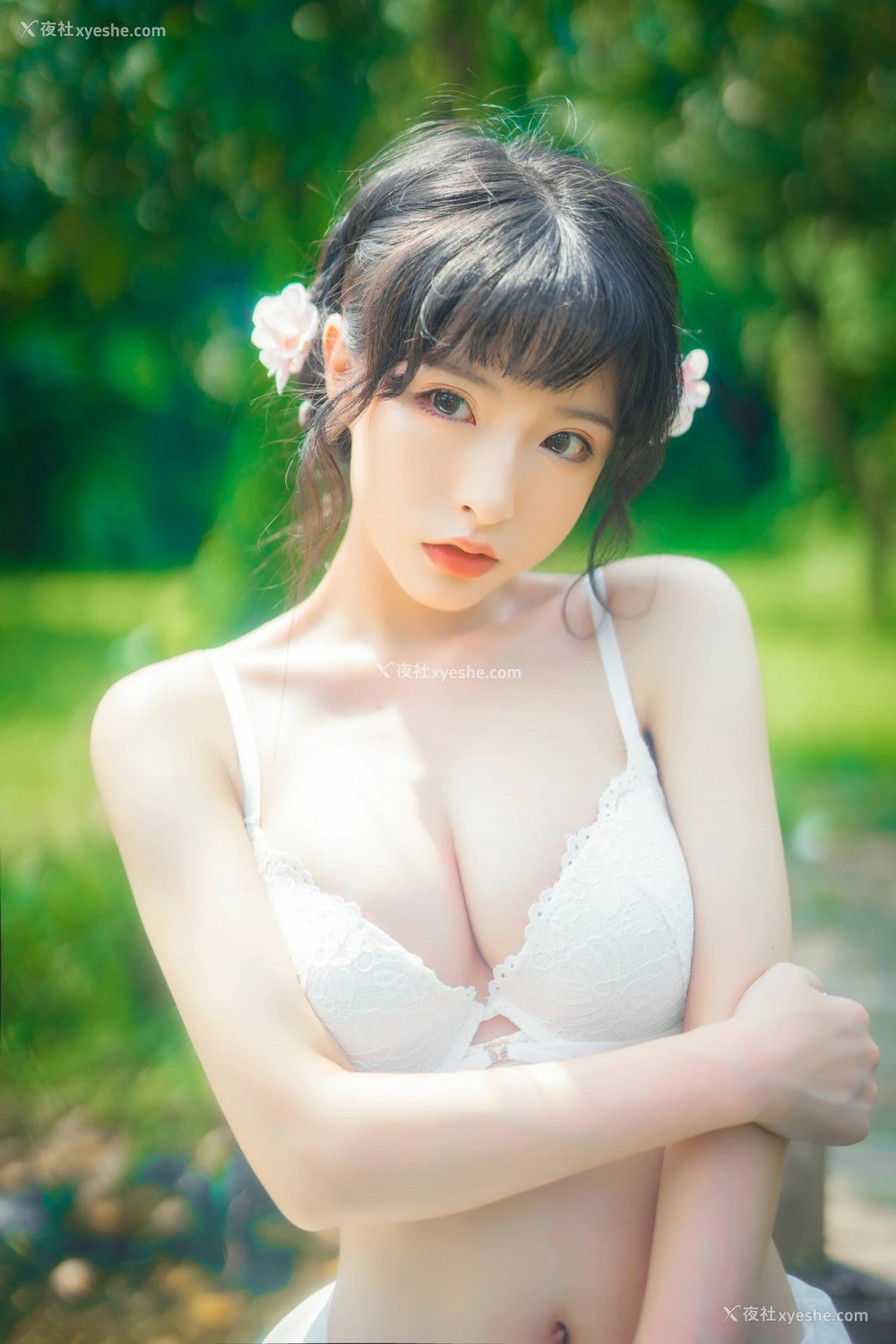 1P - 清水由乃 – 蕾丝花园