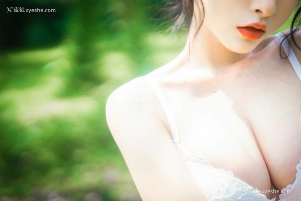 1P - 清水由乃 – 蕾丝花园