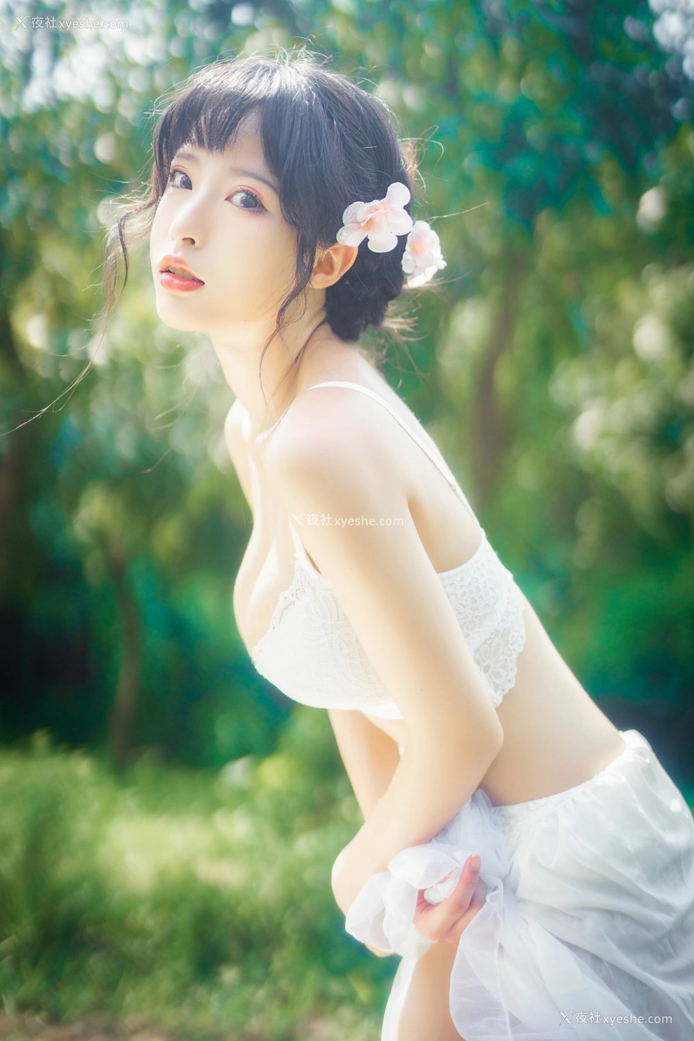 1P - 清水由乃 – 蕾丝花园