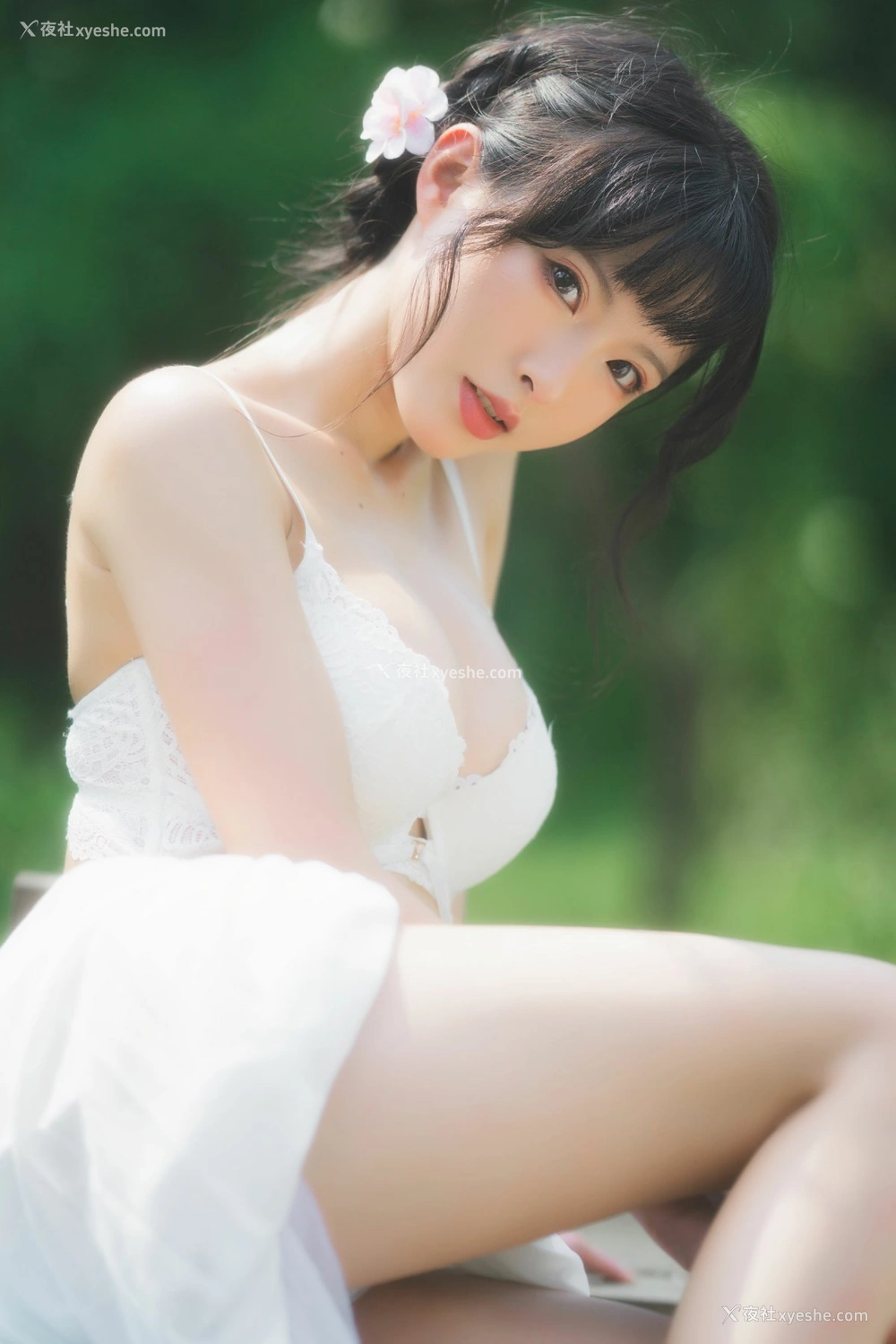 1P - 清水由乃 – 蕾丝花园