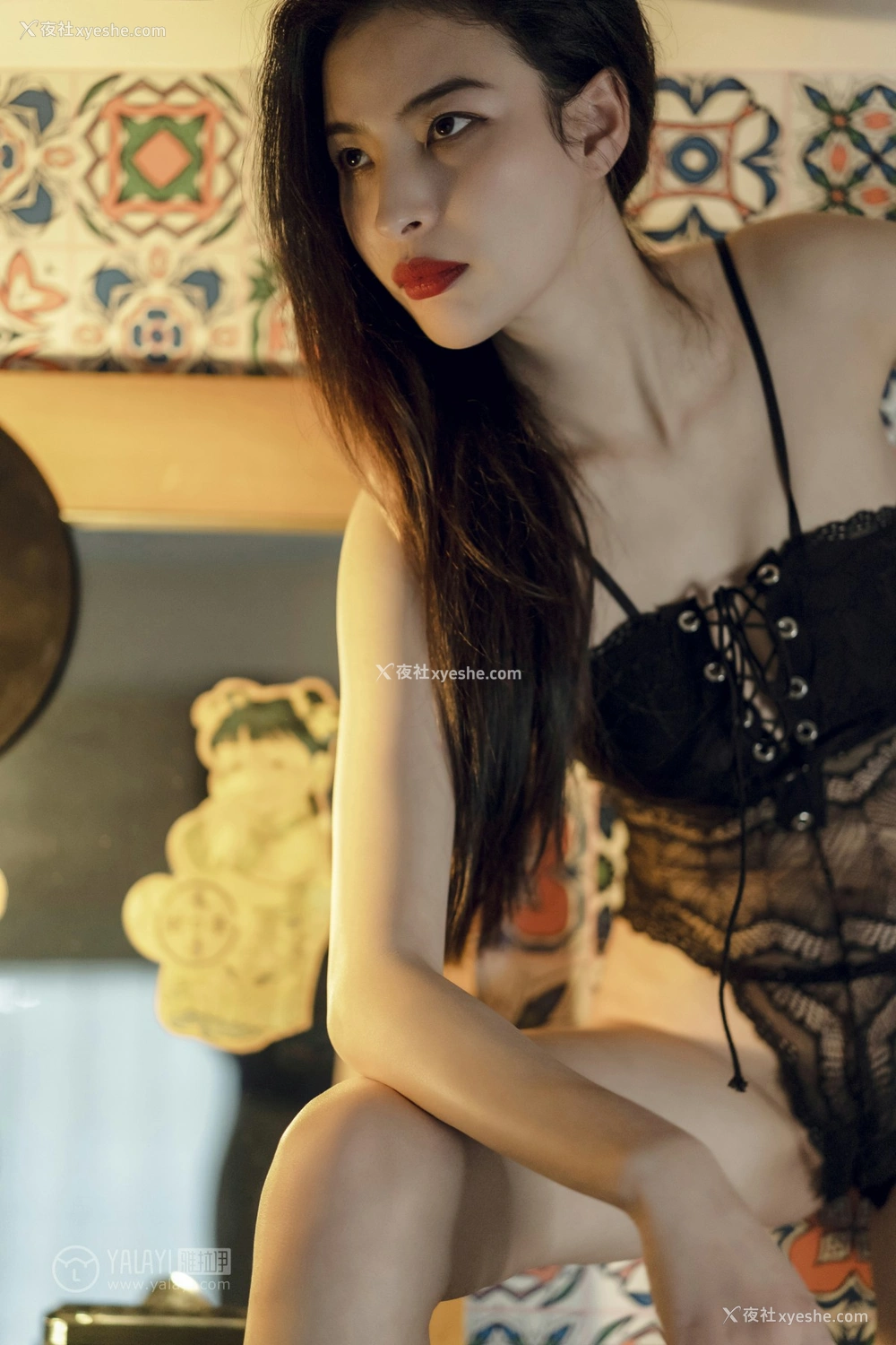 1P - [YALAYI雅拉伊] Y302 小竹《挣扎中自我救赎》