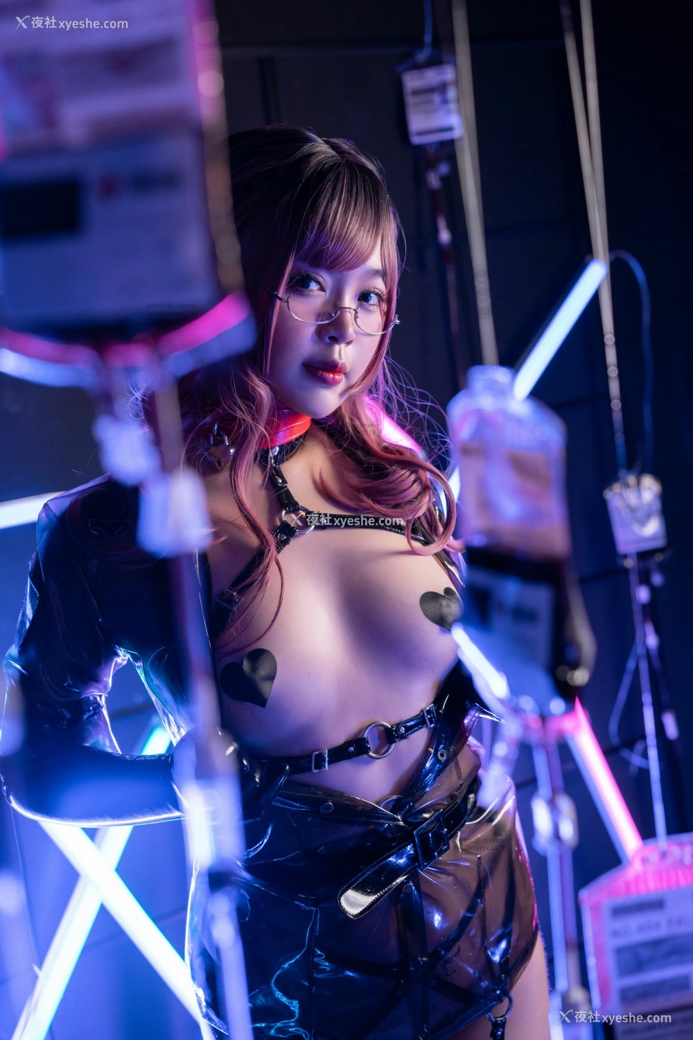 1P - [Cosplay]白烨 – 痴女护士