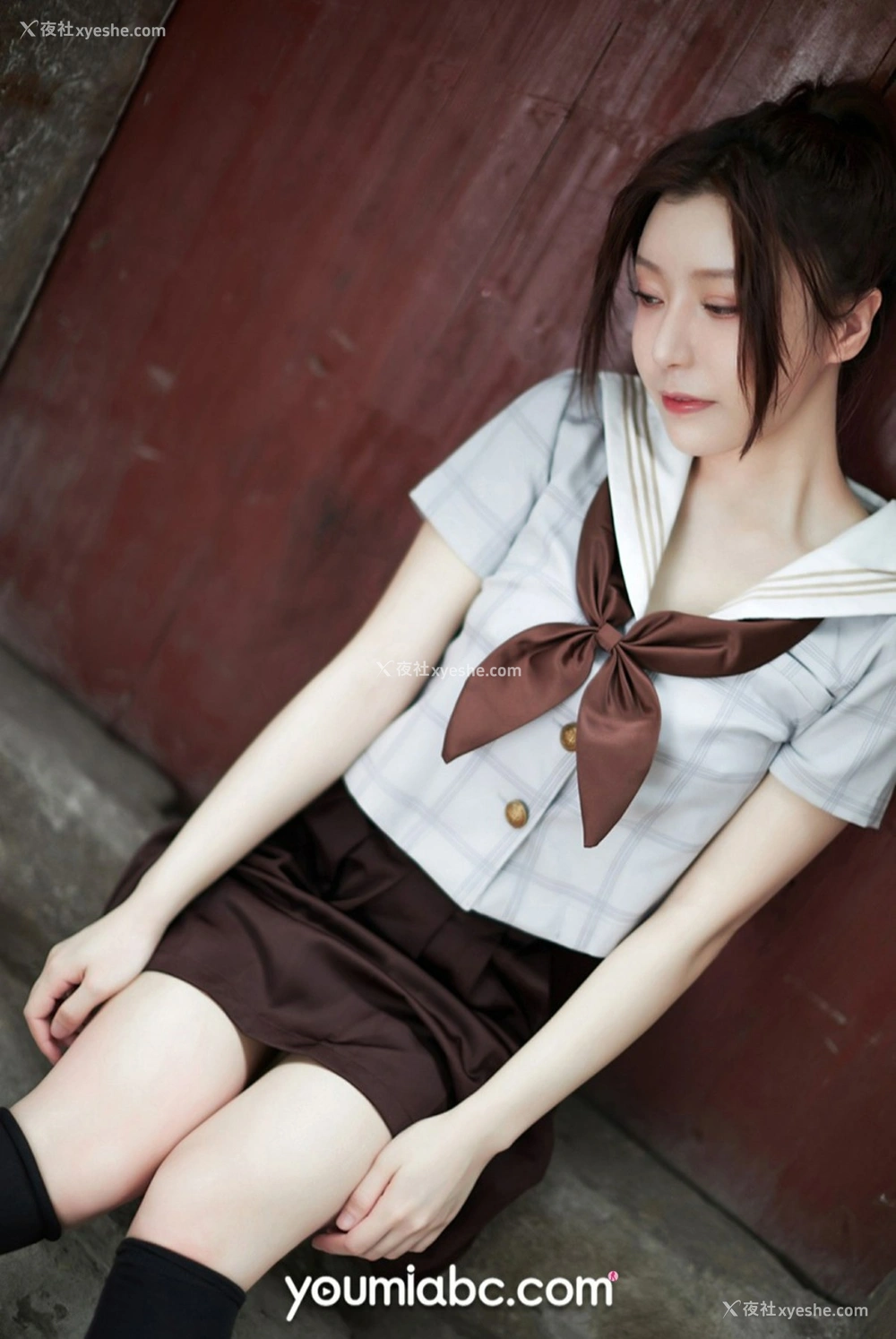 1P - [YouMi尤蜜] 白亦Ada JK少女