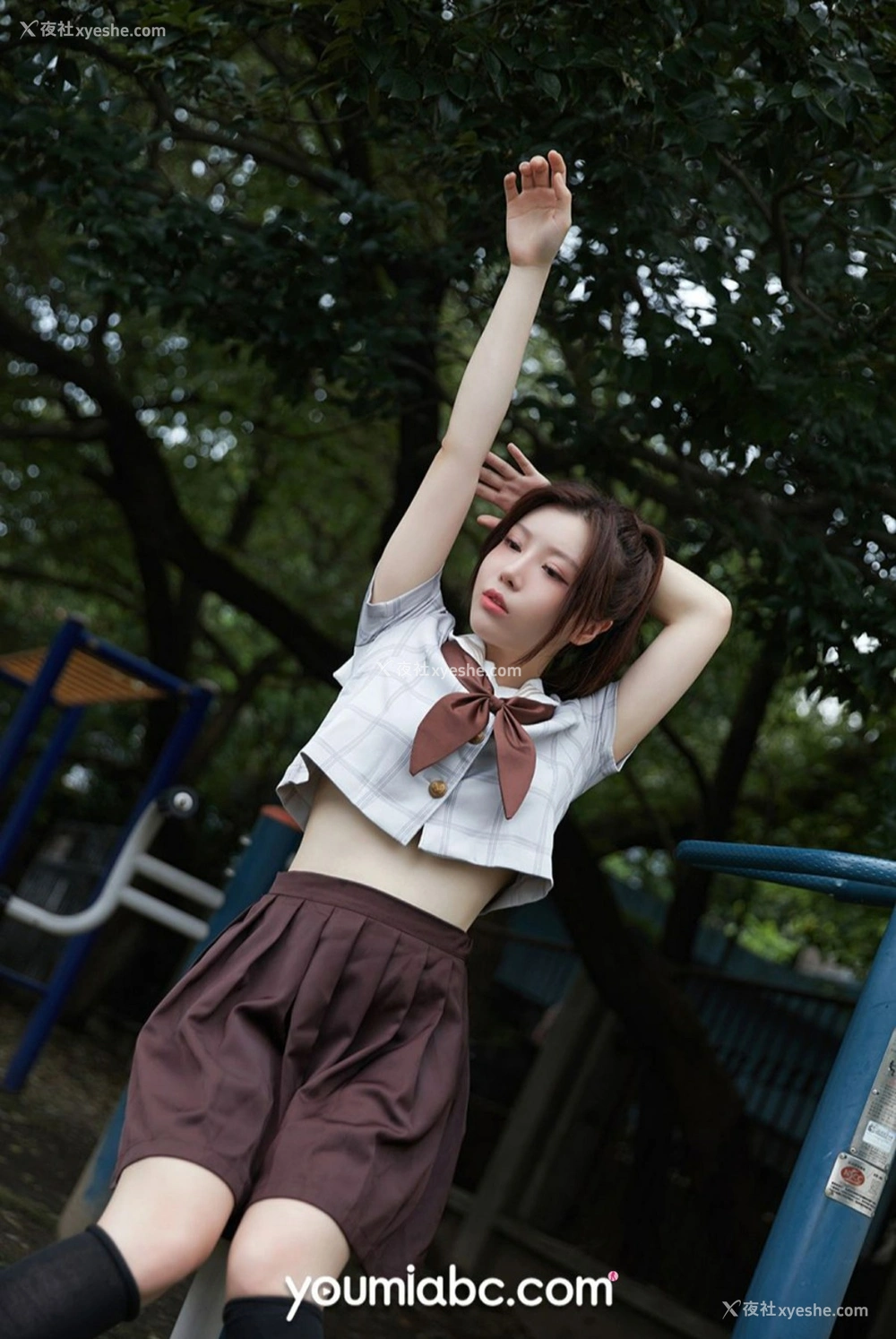 1P - [YouMi尤蜜] 白亦Ada JK少女