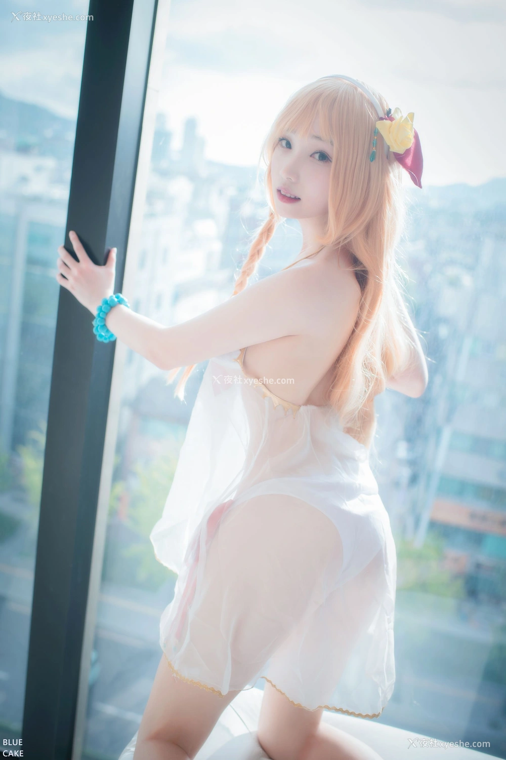 1P - [BLUECAKE] Bambi – Dive Into You RED.Ver