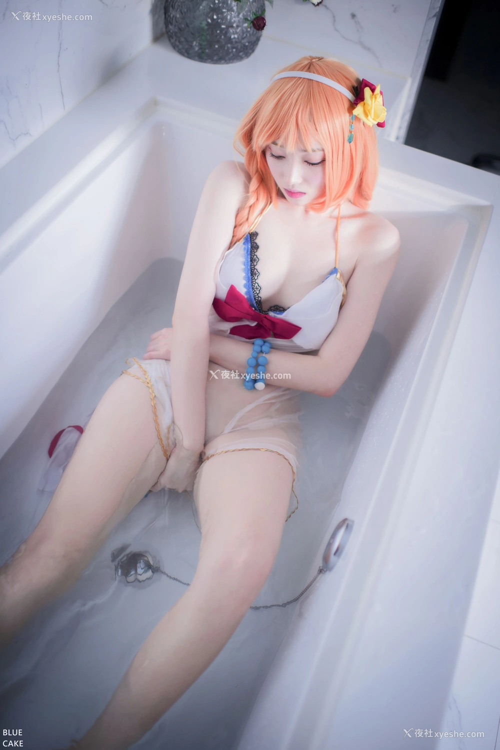 1P - [BLUECAKE] Bambi – Dive Into You RED.Ver