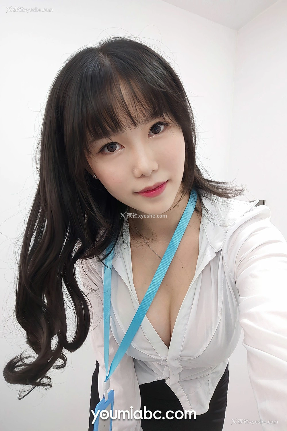 1P - [尤蜜YouMi] 抖娘利世 OL午间自拍