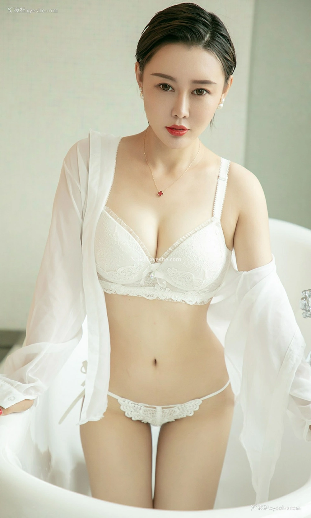 1P - [Ugirls尤果网]爱尤物专辑 No.1508 Rita 麻辣鲜师
