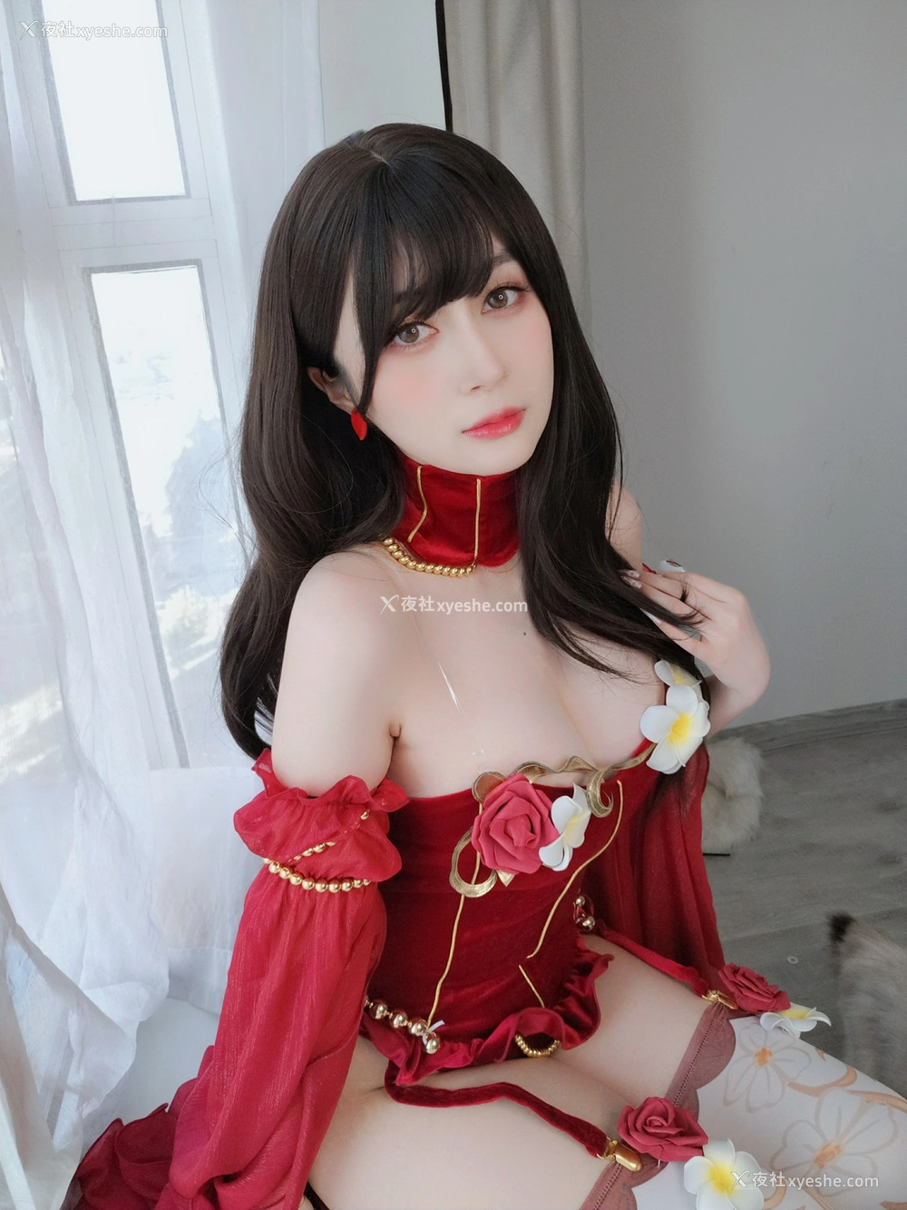 1P - 白银81 – 红色礼服