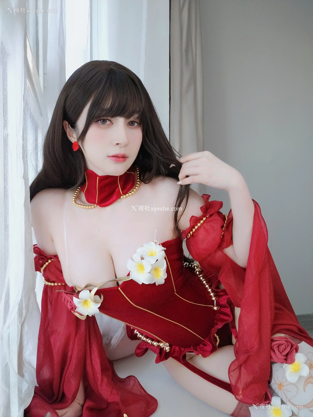 1P - 白银81 – 红色礼服