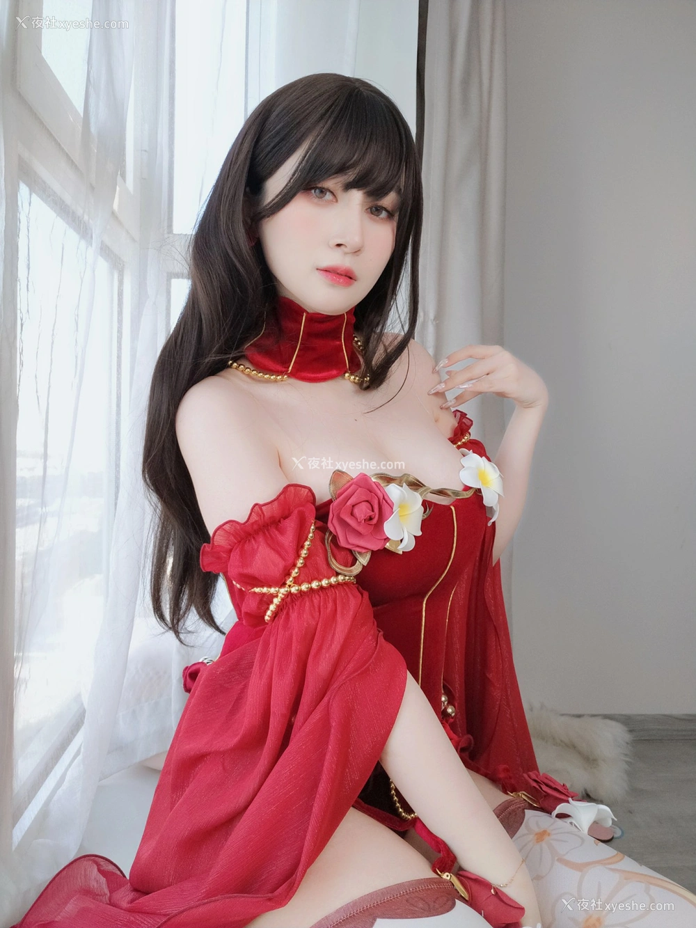 1P - 白银81 – 红色礼服