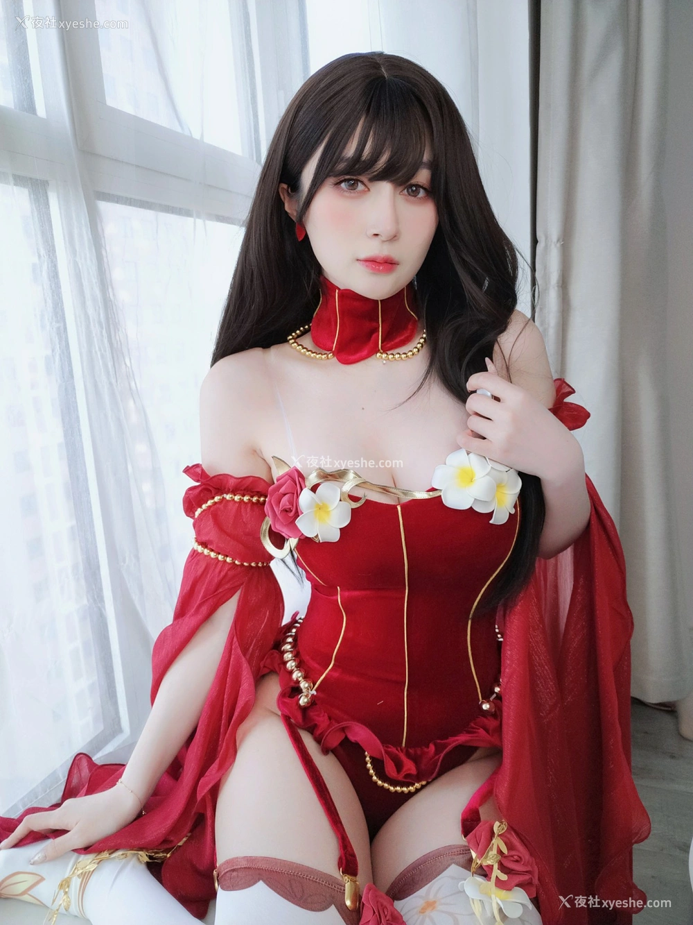 1P - 白银81 – 红色礼服