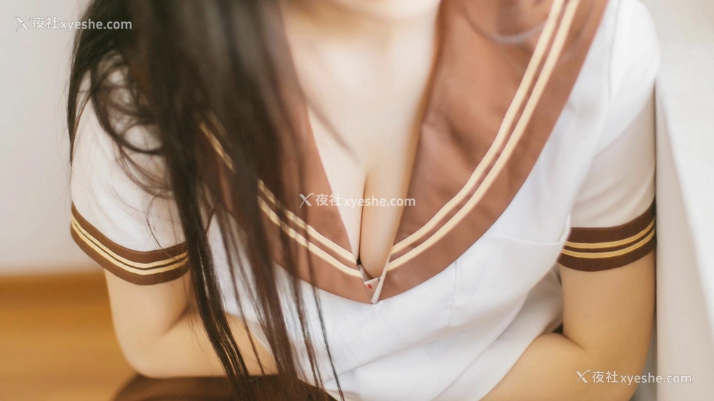 1P - [Cosplay]南桃Momoko – 性感JK
