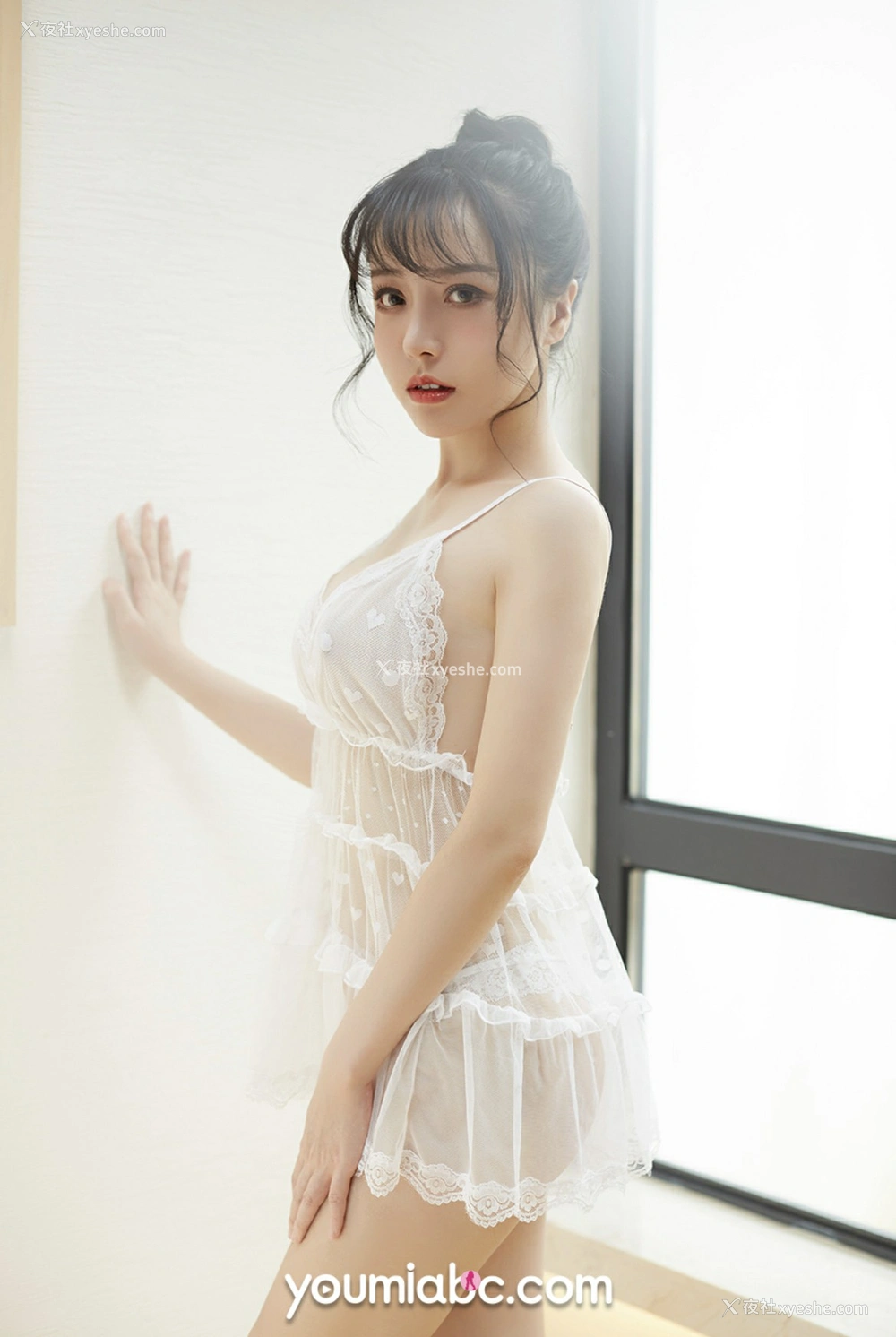 1P - [YouMi尤蜜] 白亦Ada 少女萌主