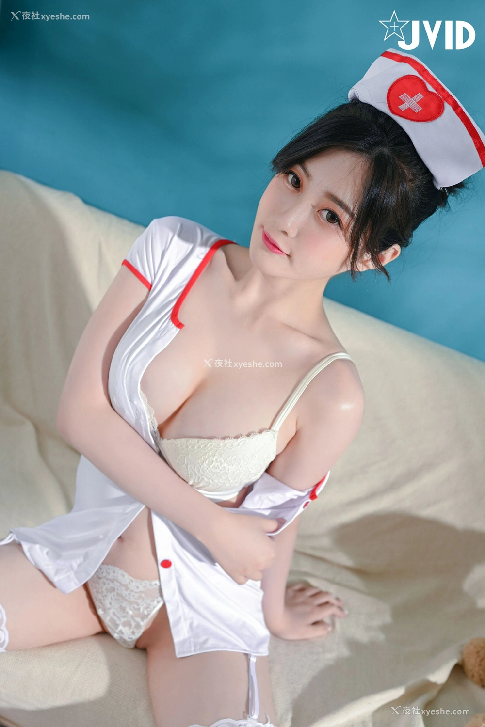 1P - 璃奈酱《情趣护士注射小天使》