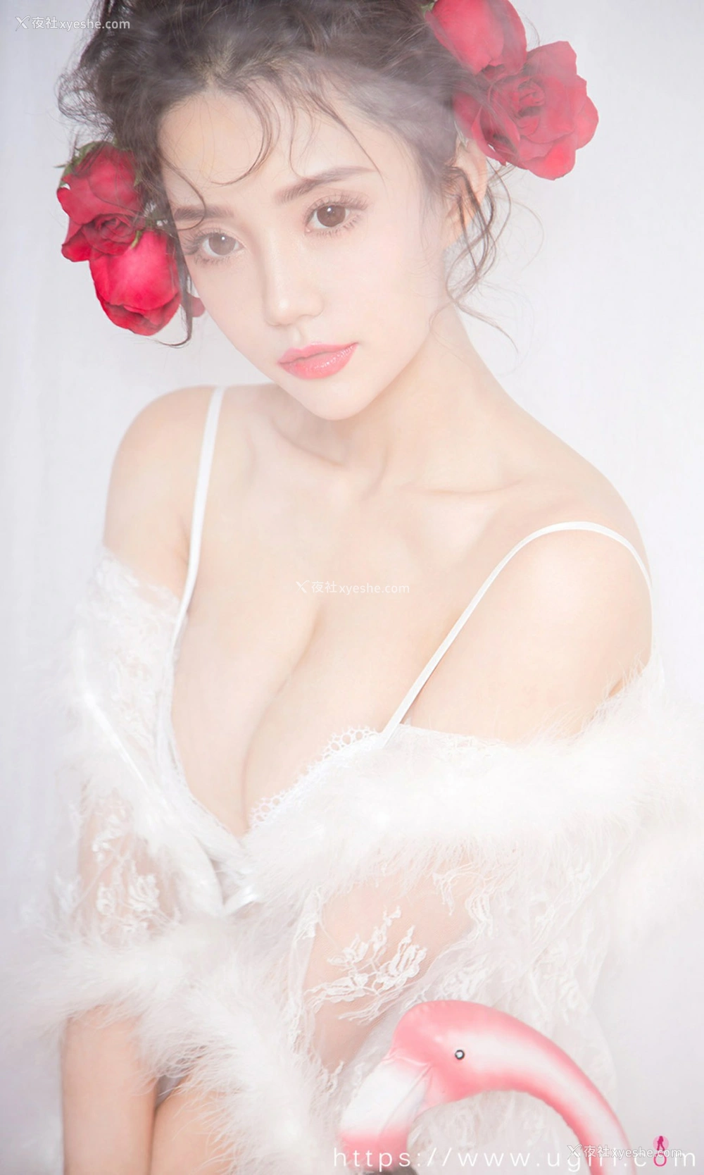1P - [Ugirls尤果网]爱尤物专辑 No.2023 爱丽莎 栗子 可欣 情人多情