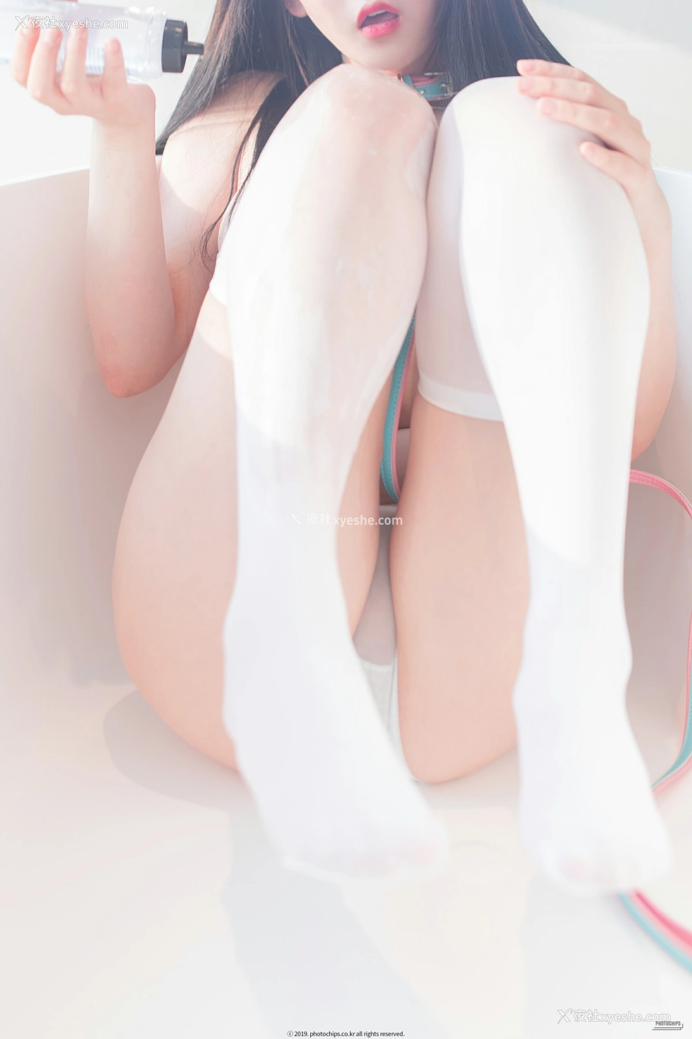 1P - PhotoChips Vol.108 – Zia Kwon No.02