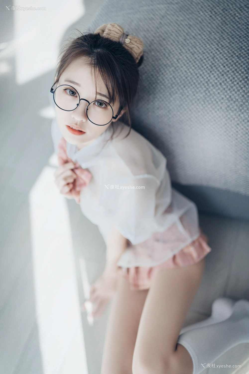 1P - 妍妍《单人M》