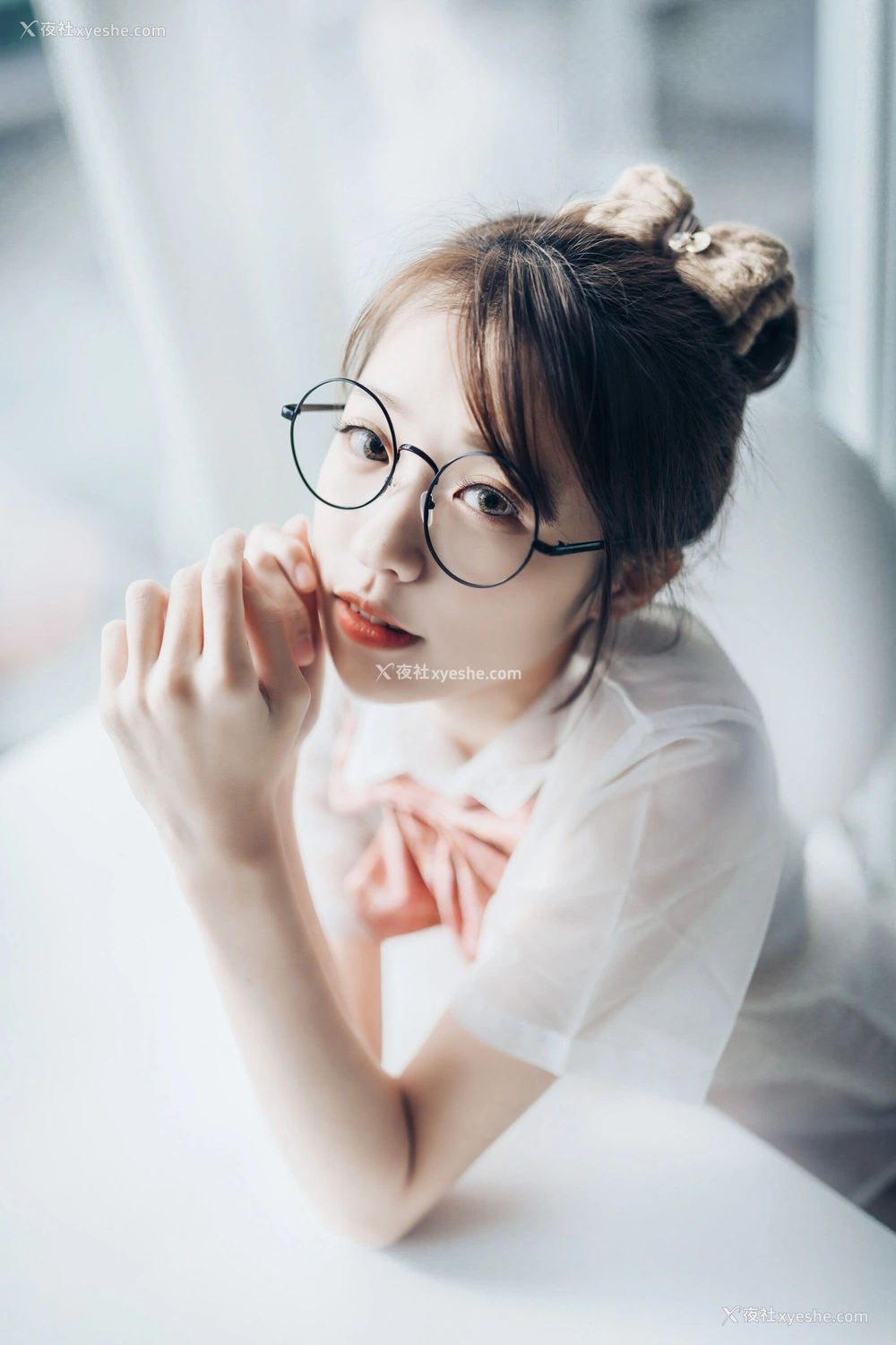 1P - 妍妍《单人M》