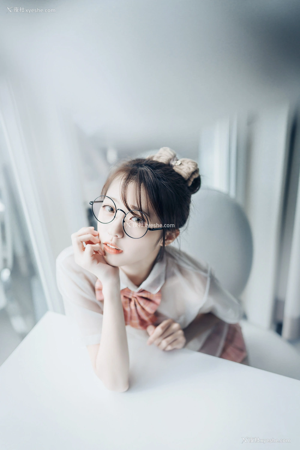 1P - 妍妍《单人M》