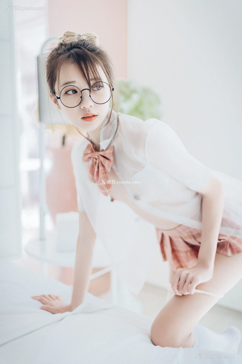 1P - 妍妍《单人M》