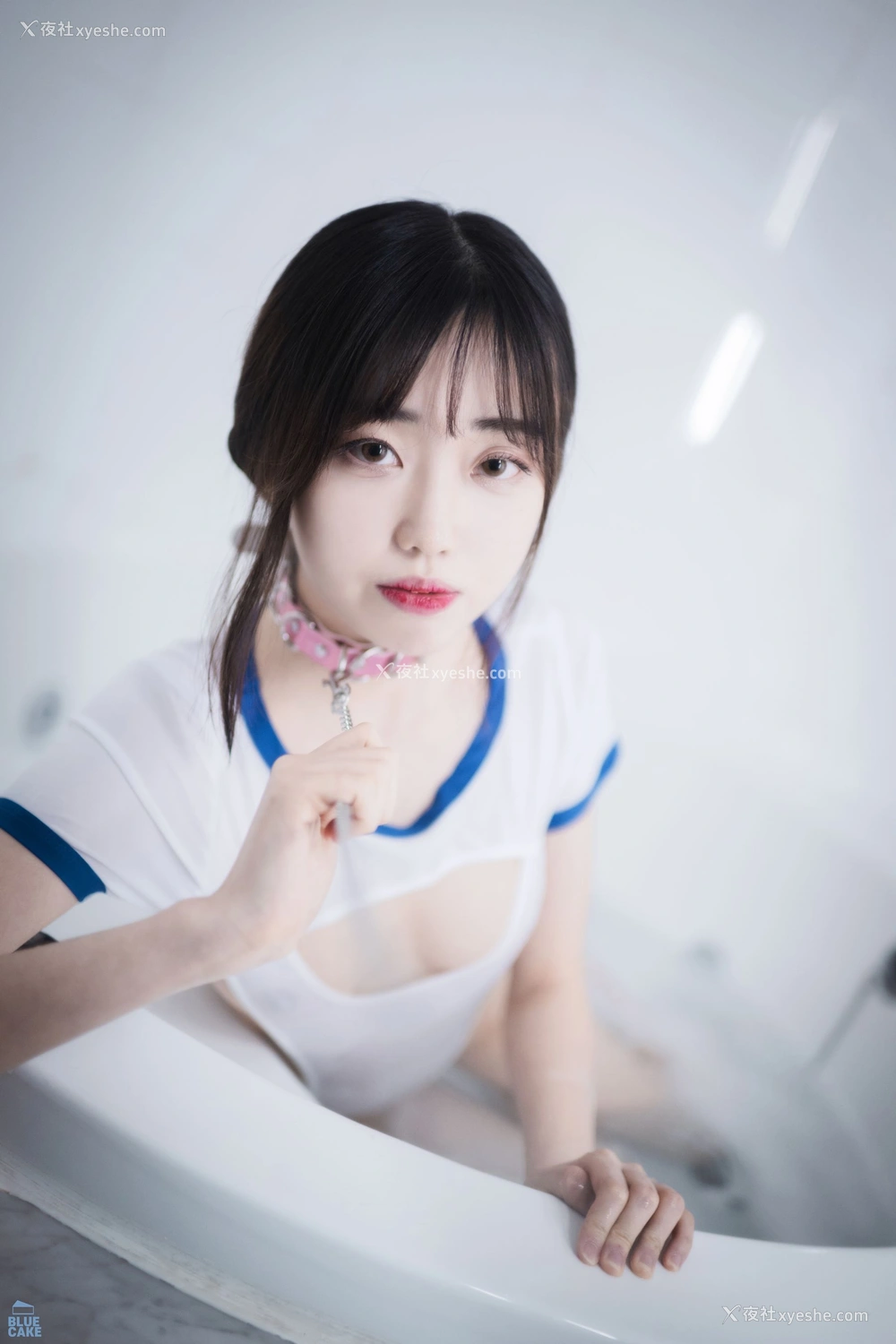1P - [BLUECAKE] JiWon – White.One