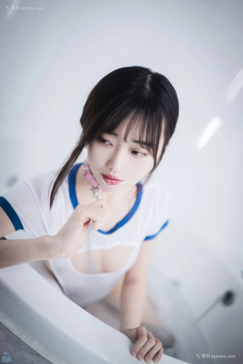 1P - [BLUECAKE] JiWon – White.One