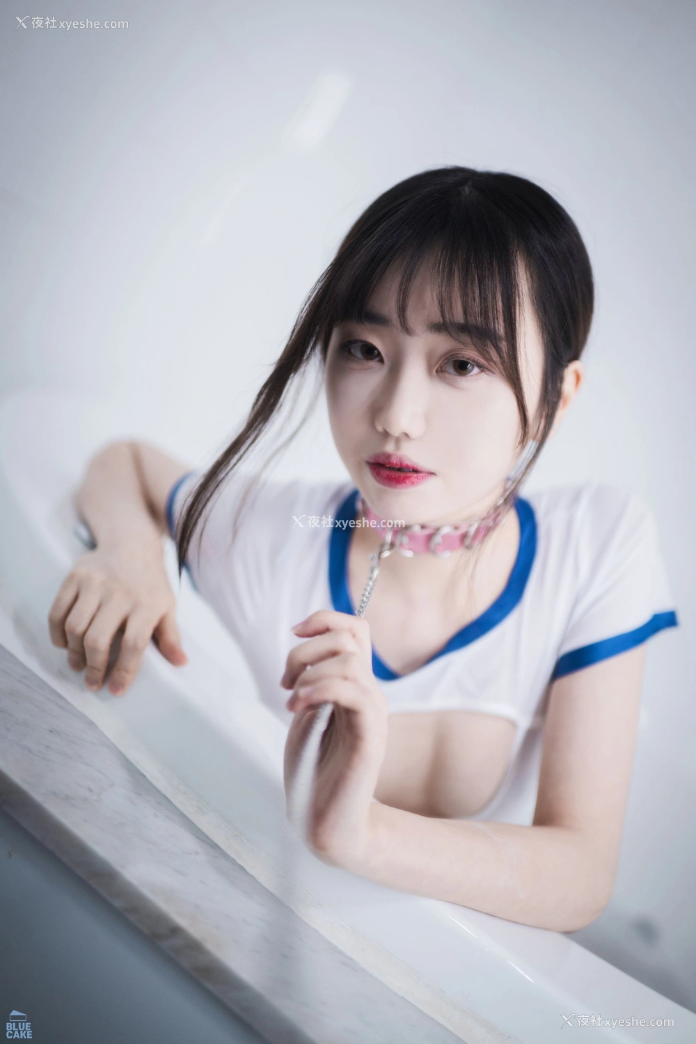 1P - [BLUECAKE] JiWon – White.One