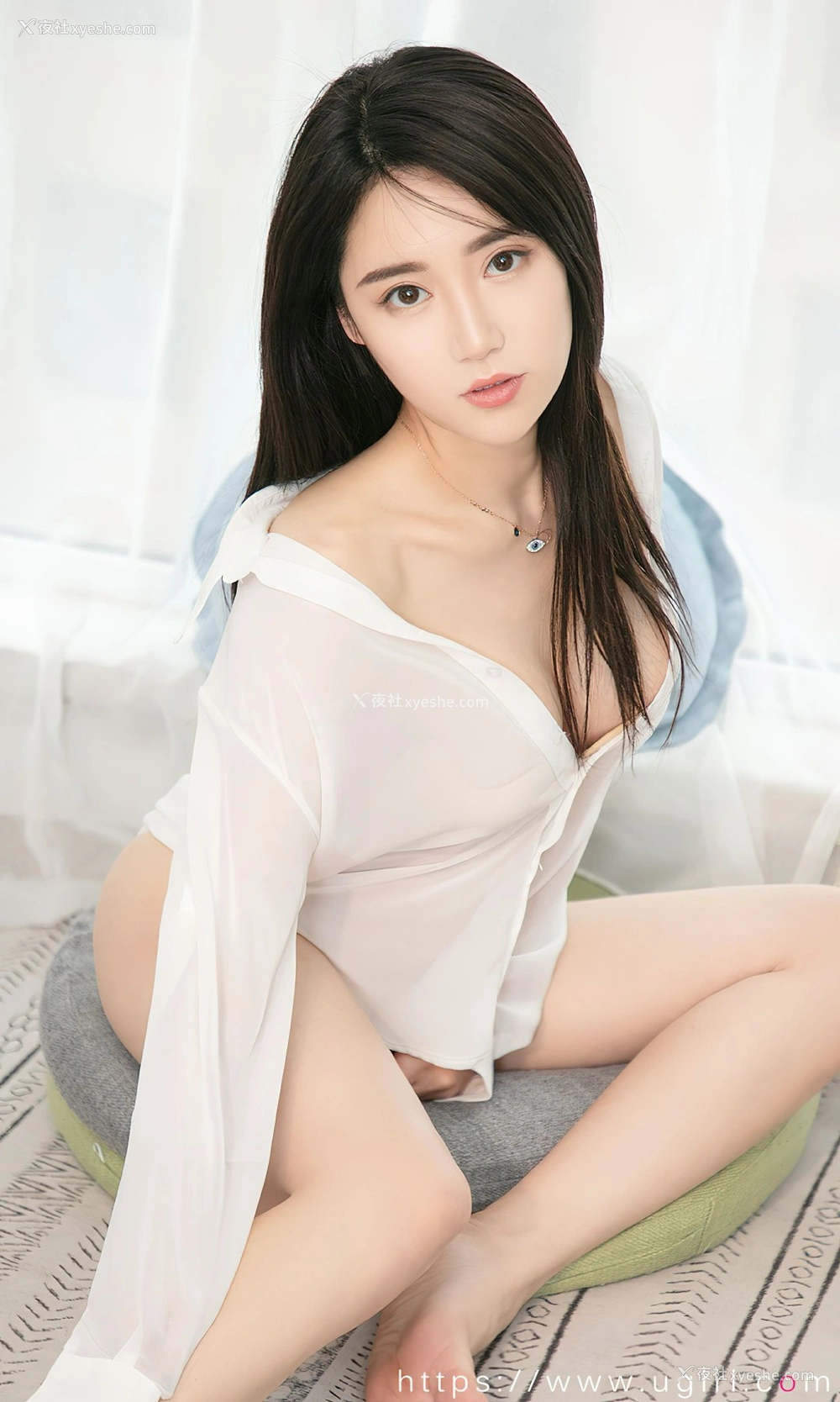 1P - [Ugirls尤果网]爱尤物专辑 No.2380 童倩 稚嫩肉欲