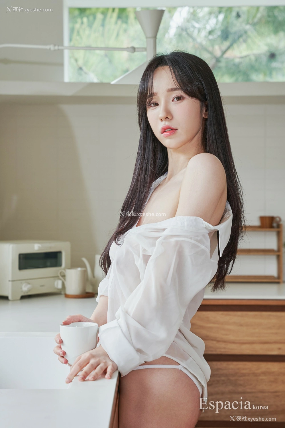 1P - [LeeheeExpress]161 – LEHC–051_Yunha