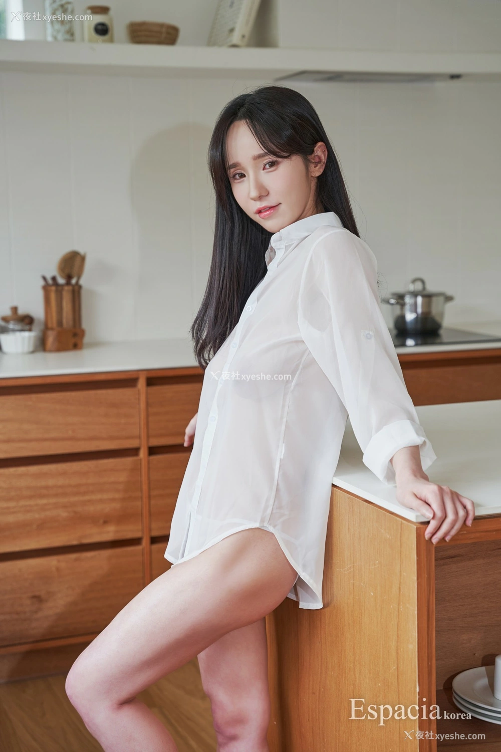 1P - [LeeheeExpress]161 – LEHC–051_Yunha